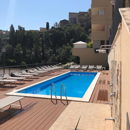 Casa Vacanza "Ilenia" - Taormina Buitenkant foto