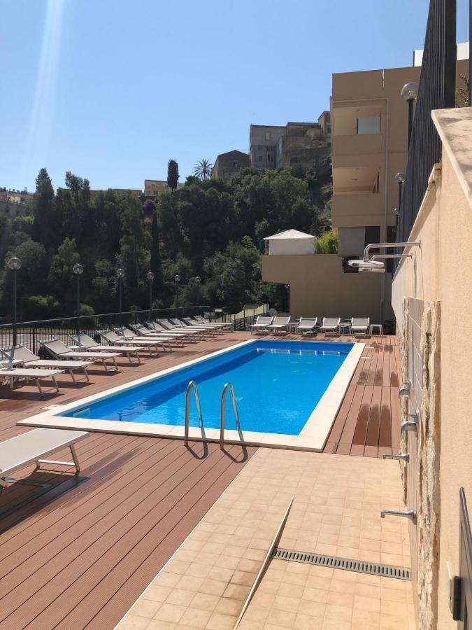 Casa Vacanza "Ilenia" - Taormina Buitenkant foto