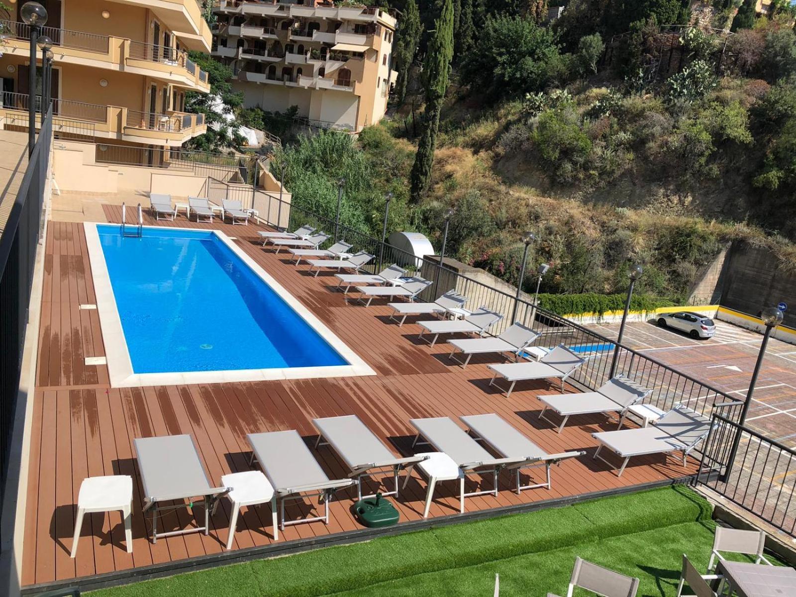 Casa Vacanza "Ilenia" - Taormina Buitenkant foto